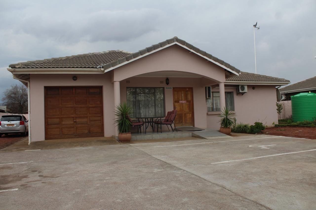 Strand Meadows B&B Gaborone Exteriér fotografie