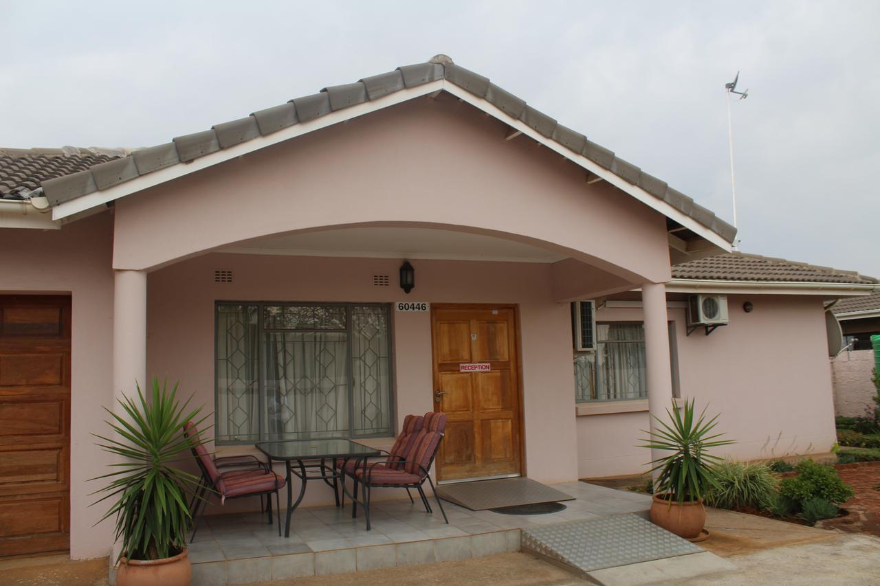 Strand Meadows B&B Gaborone Exteriér fotografie